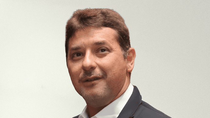 Portrait of Dr Cesar Montes